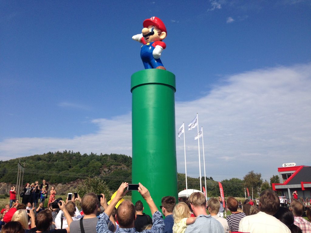 mariostatuesweden