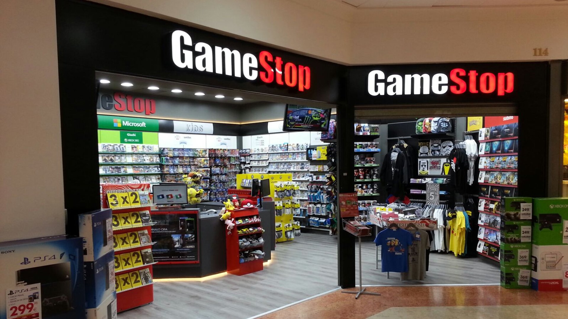 Banner GameStop