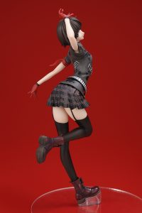 makoto persona 5 statue