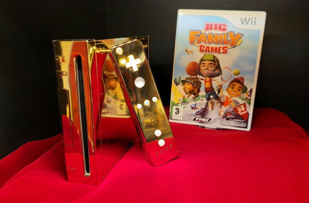 The Queen Of England S 24 Karat Golden Wii Is Now For Sale For 300 000 On Ebay Nintendo Wire